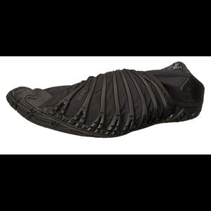 NWT: Furoshiki Vibram Soled Shoes for Men or Women